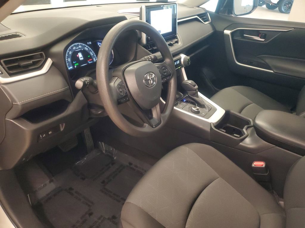 Certified 2025 Toyota RAV4 XLE image 15