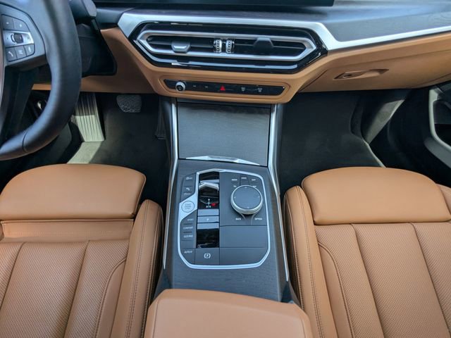 Used 2023 BMW 330i Sedan w/ Premium Package RWD image 19