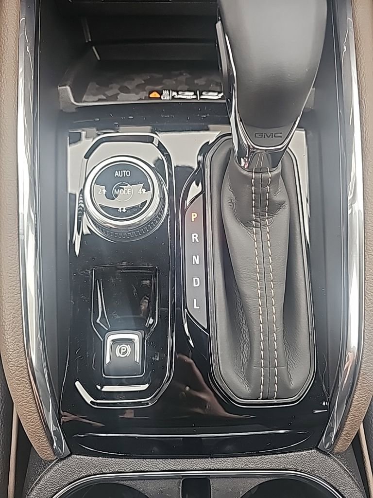 New 2026 GMC Canyon Denali image 23