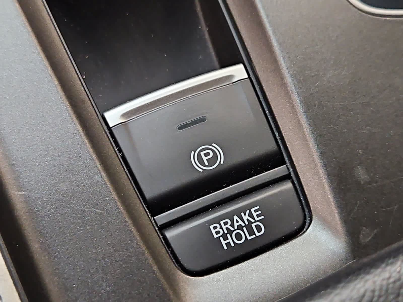 Used 2018 Honda Accord EX image 32