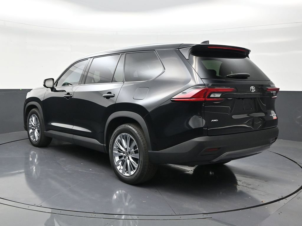 Used 2026 Toyota Grand Highlander AWD image 3