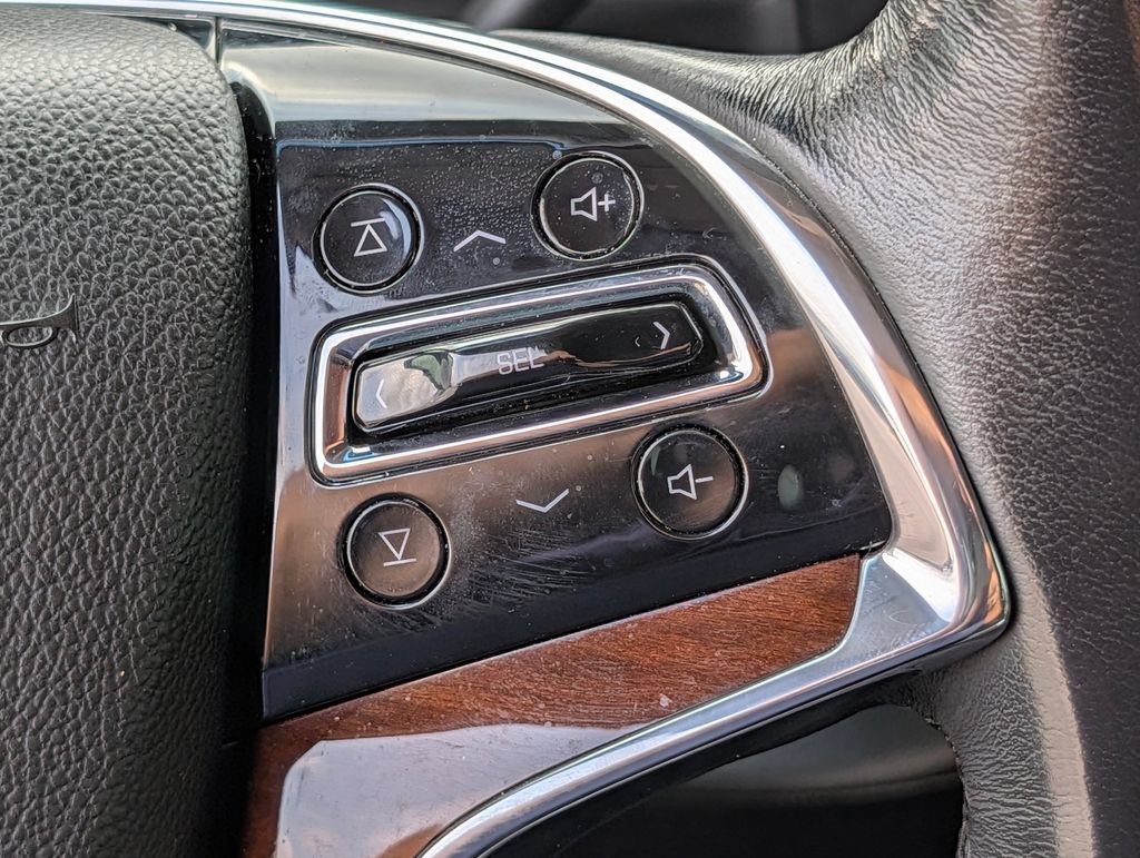 Used 2019 Cadillac Escalade ESV Premium Luxury w/ Escalade Sport Edition AWD/4WD image 19