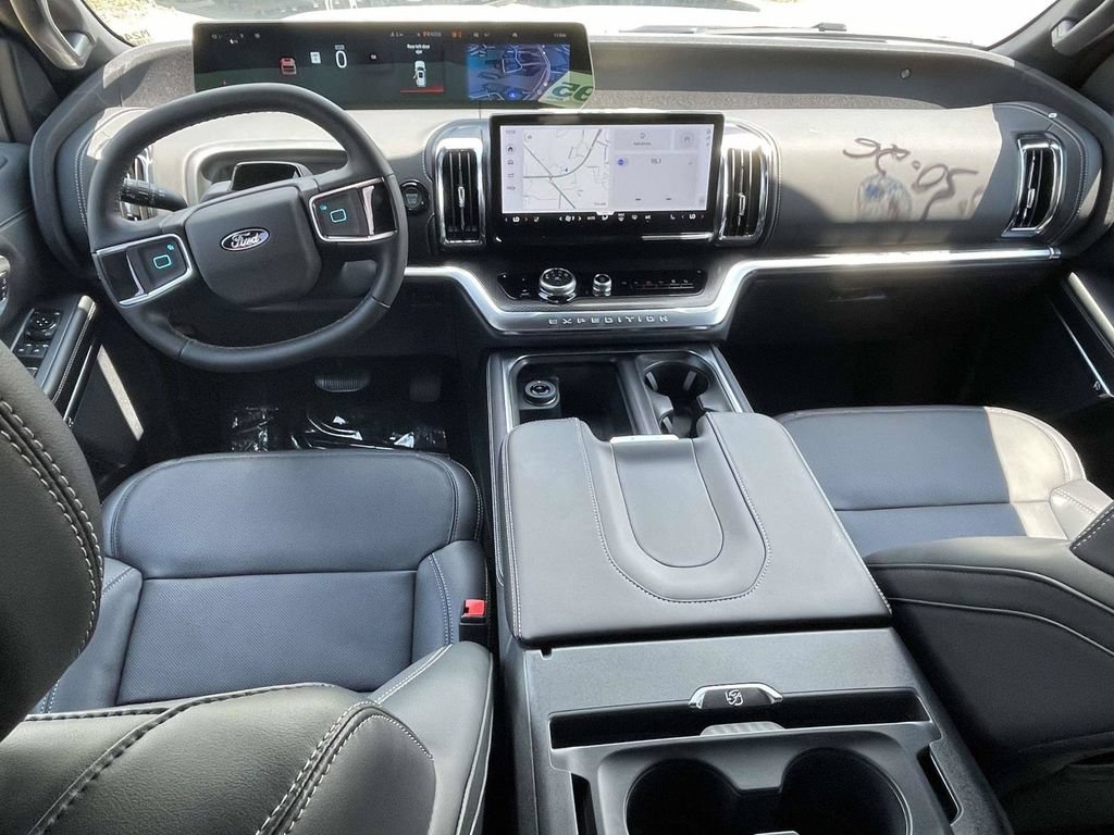 New 2026 Ford Expedition Platinum w/ Stealth Appearance Package AWD/4WD image 11