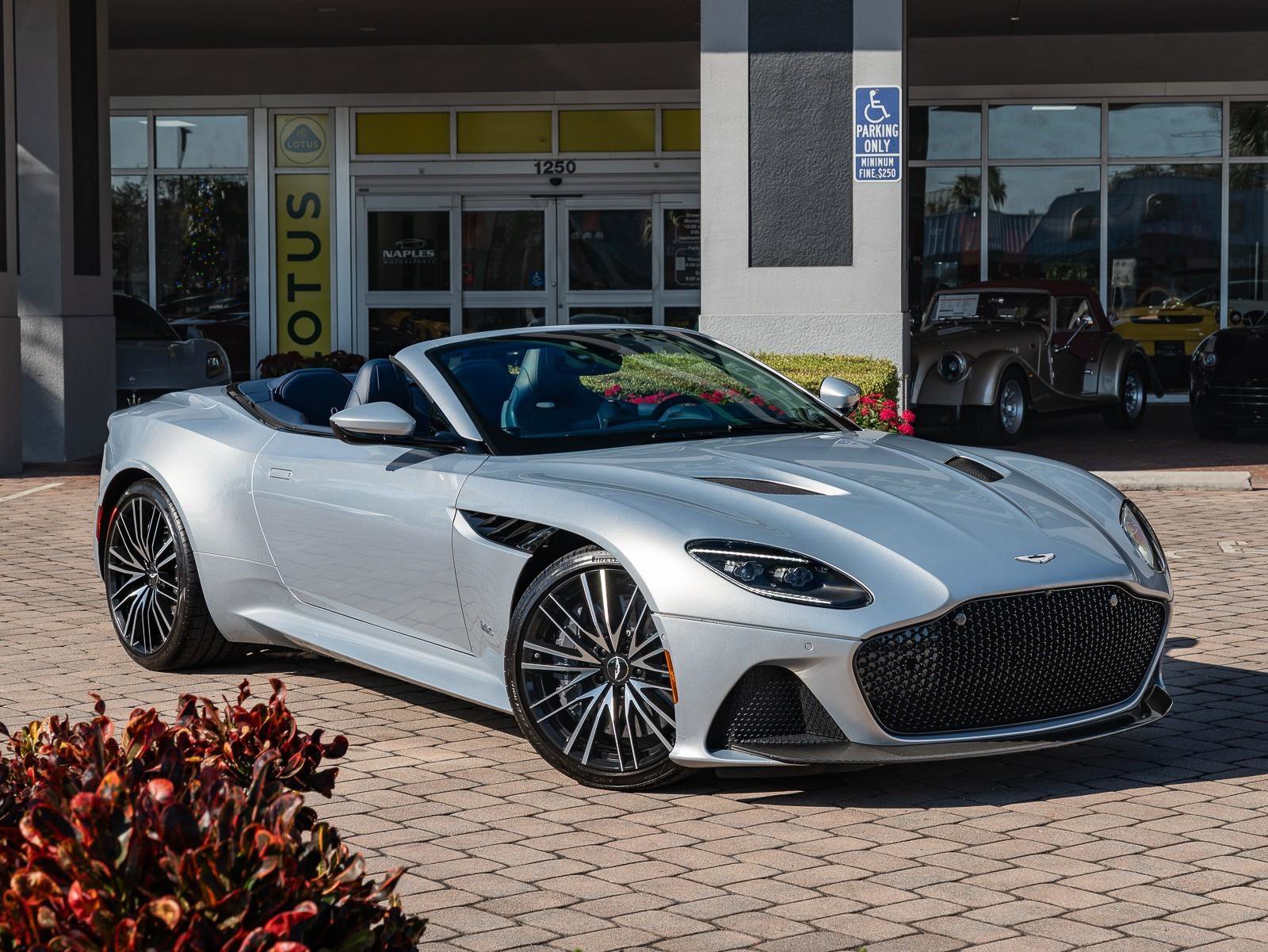 Used 2020 Aston Martin DBS Superleggera Volante image 20