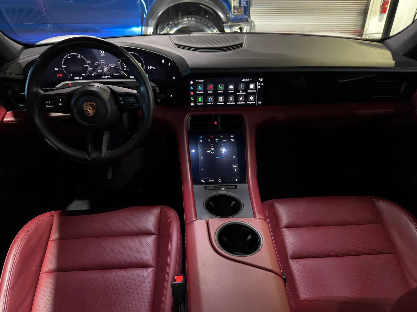 Used 2022 Porsche Taycan RWD image 63