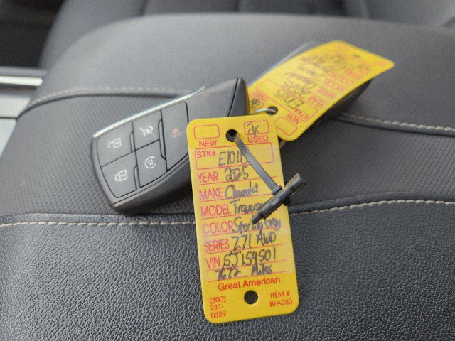 Used 2025 Chevrolet Traverse Z71 image 51