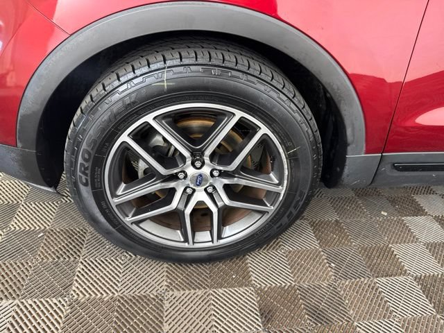 Used 2016 Ford Explorer Sport w/ Equipment Group 401A AWD/4WD image 28