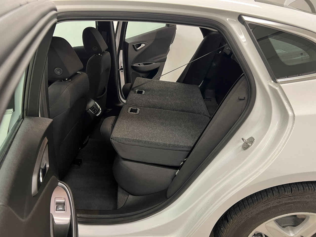 Used 2023 Chevrolet Malibu LT w/ Driver Confidence Package image 26