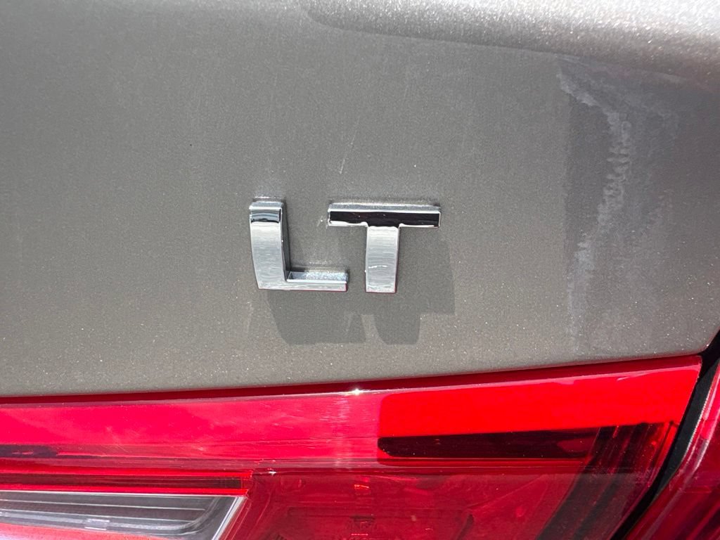 Used 2024 Chevrolet Malibu LT FWD image 28