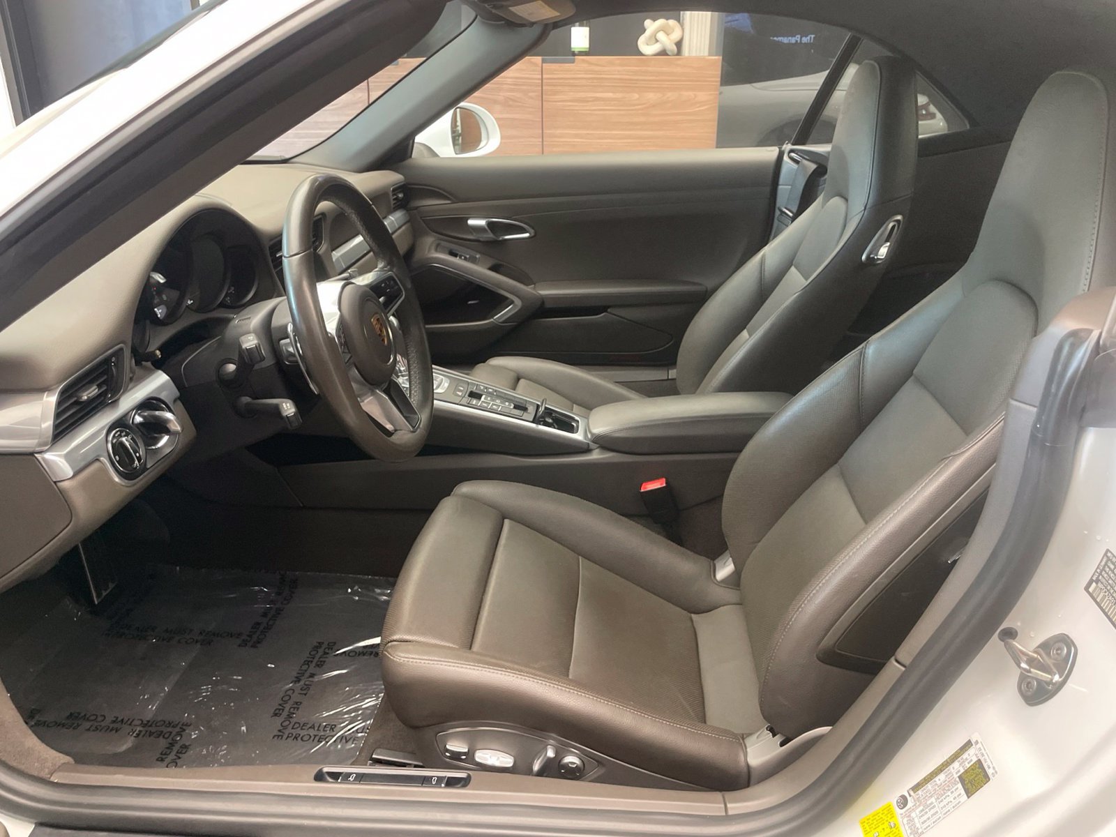 Used 2018 Porsche 911 Carrera RWD image 8