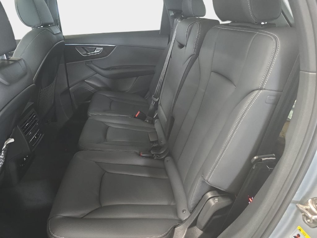 New 2026 Audi Q7 2.0T Premium AWD/4WD image 18