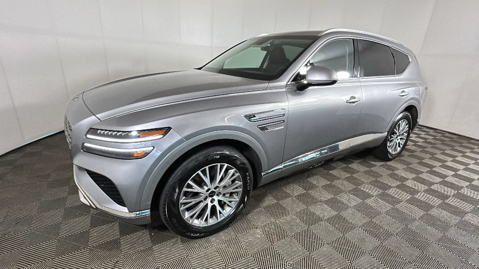 Used 2025 Genesis GV80 2.5T Standard AWD/4WD image 7