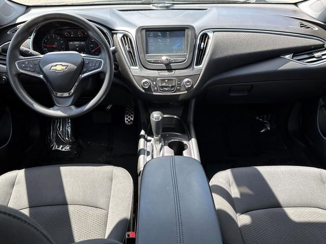 Used 2016 Chevrolet Malibu LT FWD image 13