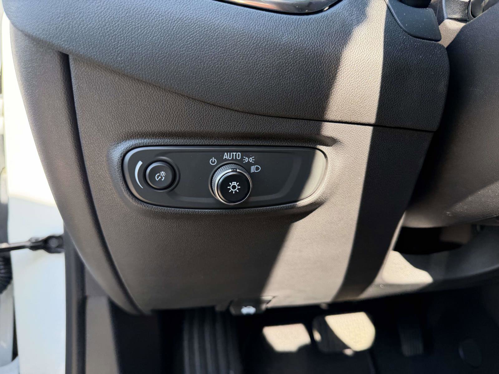 Certified 2024 Chevrolet Equinox LT AWD/4WD image 23