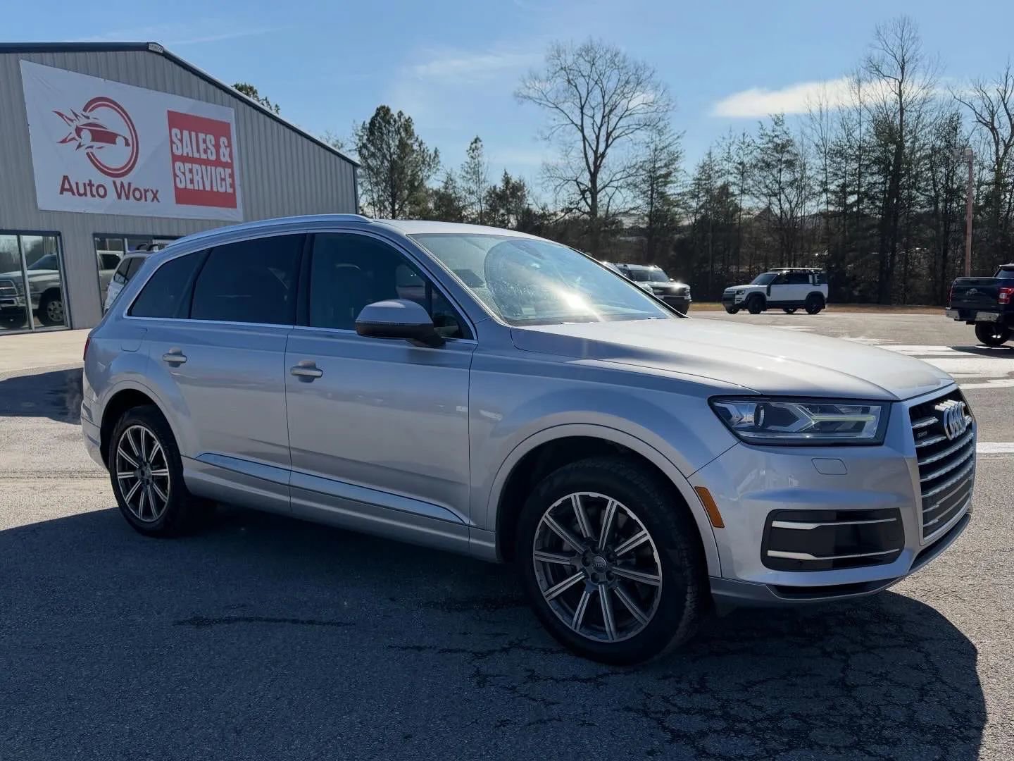 Used 2018 Audi Q7 3.0T Premium Plus image 3