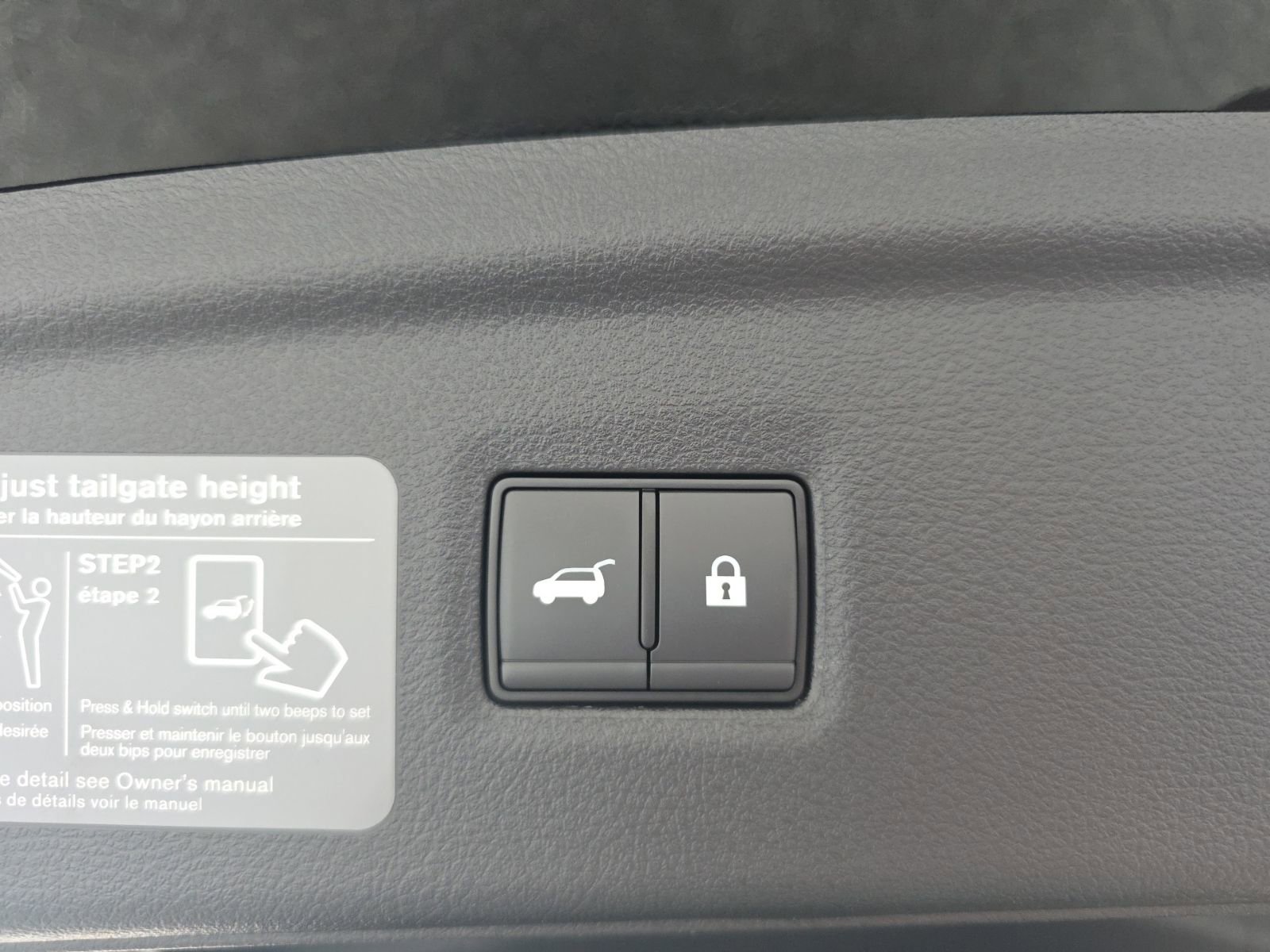 New 2025 INFINITI QX50 Pure image 17