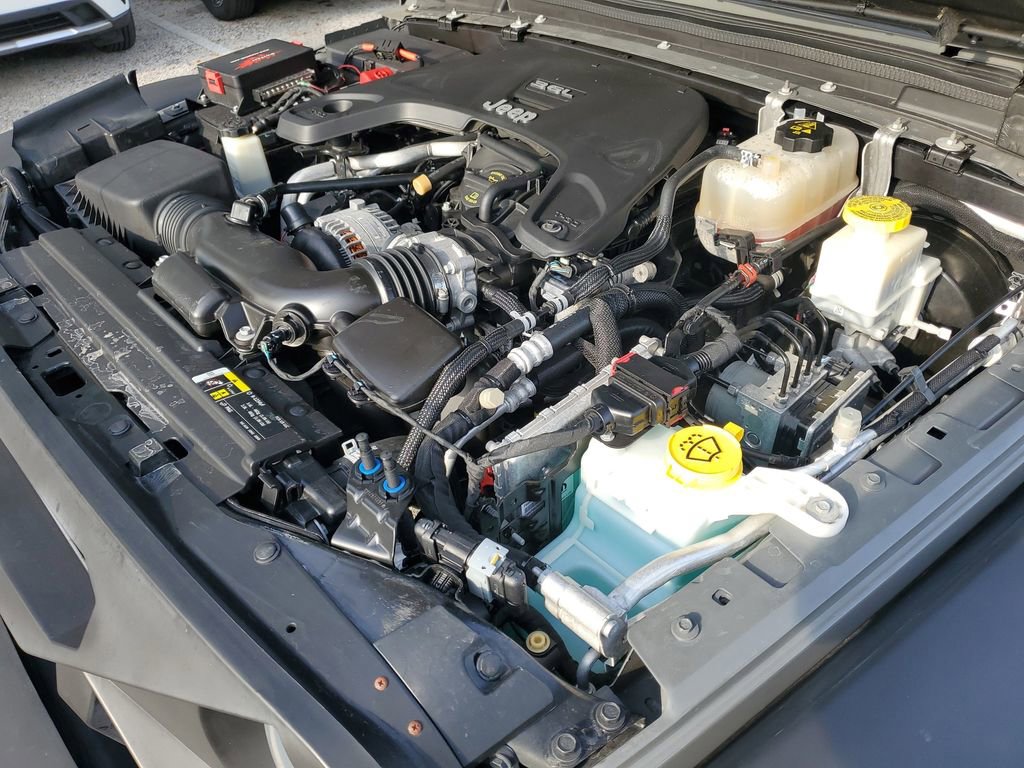 Used 2020 Jeep Gladiator Rubicon w/ Trailer Tow Package image 9