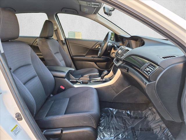 Used 2015 Honda Accord Sport image 19