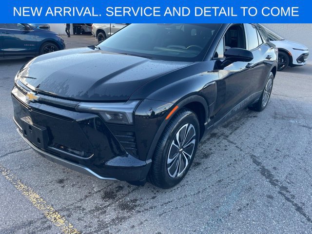 Used 2024 Chevrolet Blazer EV LT AWD/4WD image 2