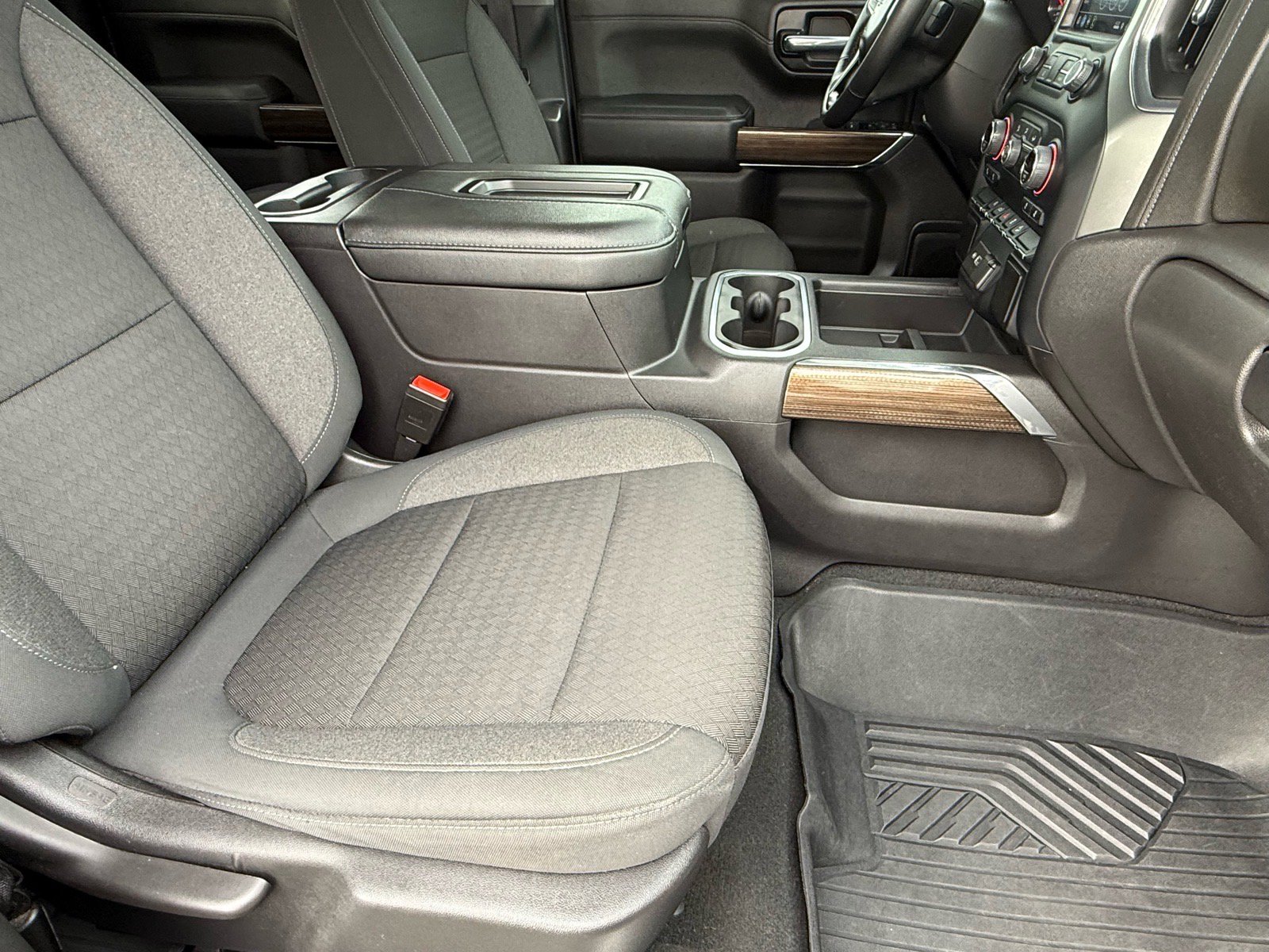 Used 2021 Chevrolet Silverado 1500 RST image 10