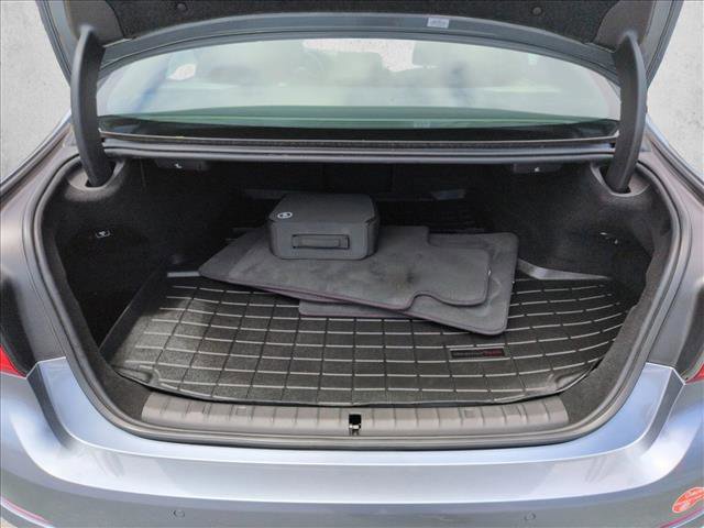 Used 2018 BMW 530e RWD image 6