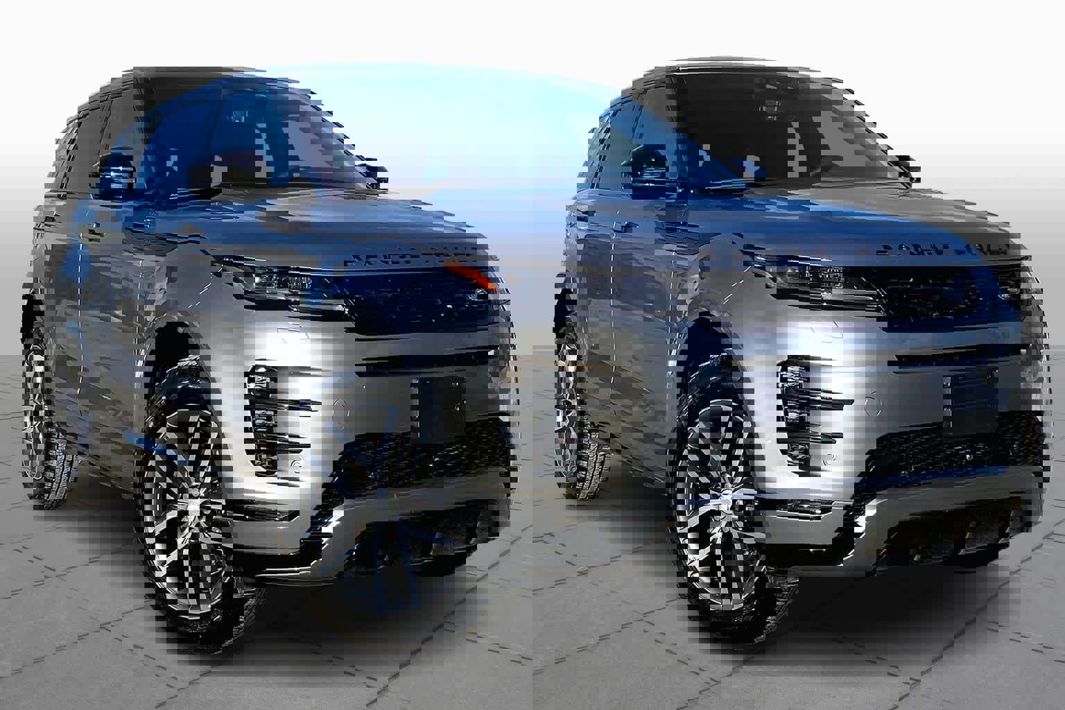 Certified 2026 Land Rover Range Rover Evoque Dynamic SE AWD/4WD image 3