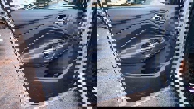 Used 2017 Ford Escape SE w/ Equipment Group 201A image 27