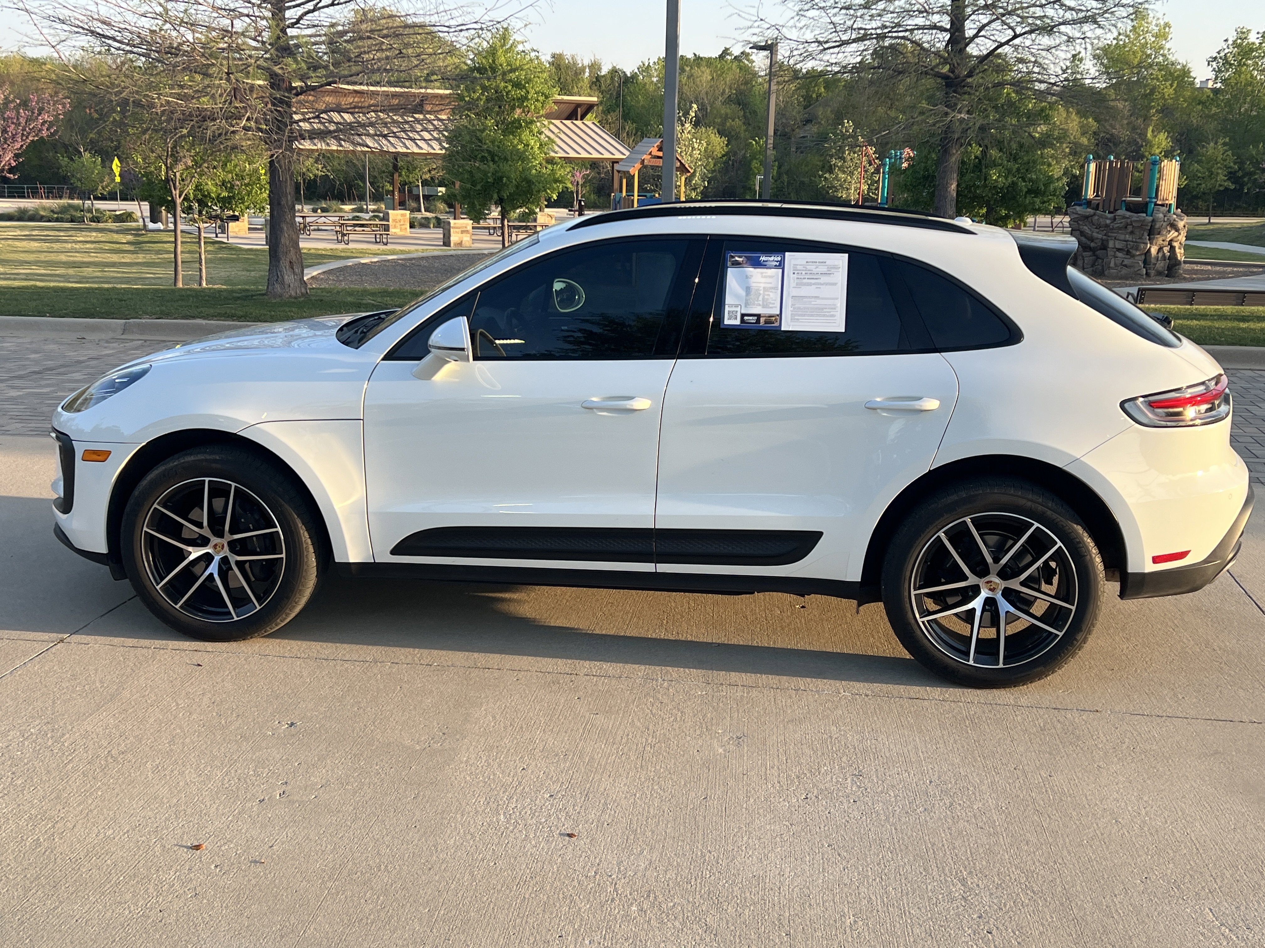 Used 2024 Porsche Macan image 7
