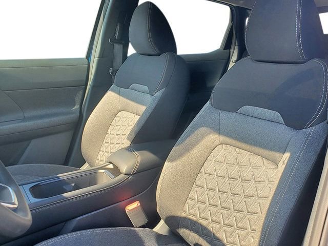 New 2025 Nissan Kicks SV image 14