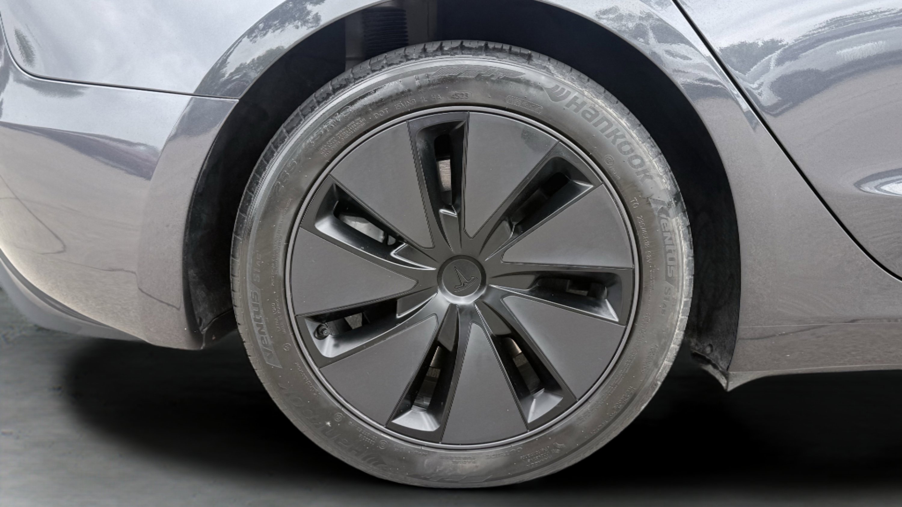 Used 2024 Tesla Model 3 Standard Range RWD image 10