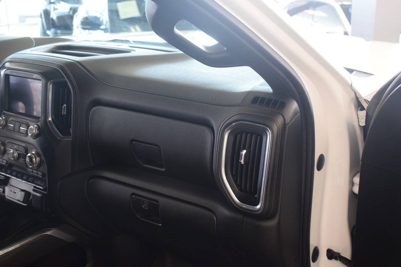 Used 2020 GMC Sierra 2500 AT4 w/ AT4 Premium Package AWD/4WD image 26