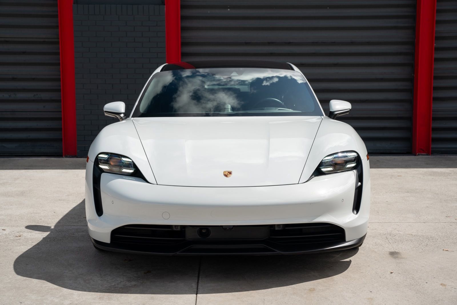 Used 2021 Porsche Taycan 4S AWD/4WD video 2
