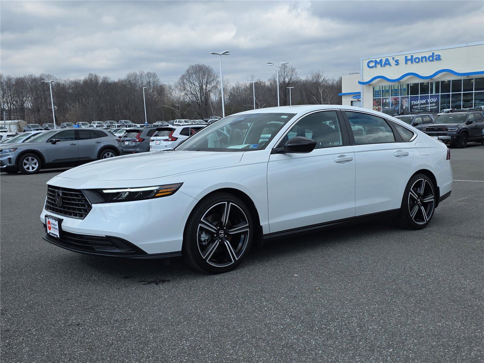 Used 2024 Honda Accord Sport image 2