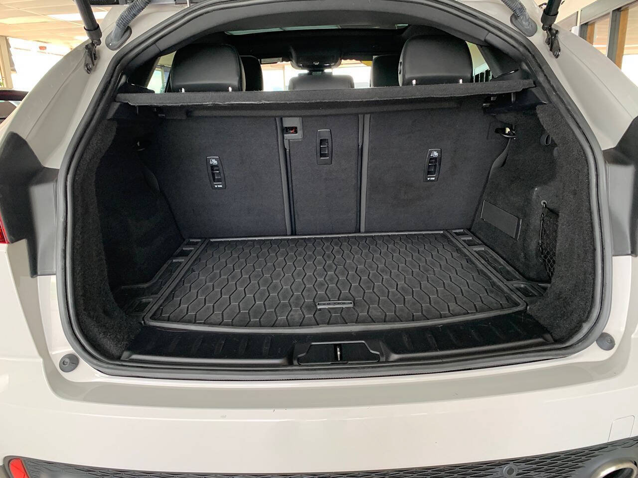 Used 2021 Jaguar E-PACE SE AWD/4WD image 8