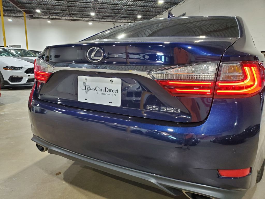 Used 2016 Lexus ES 350 w/ Luxury Package w/Wood Trim image 45