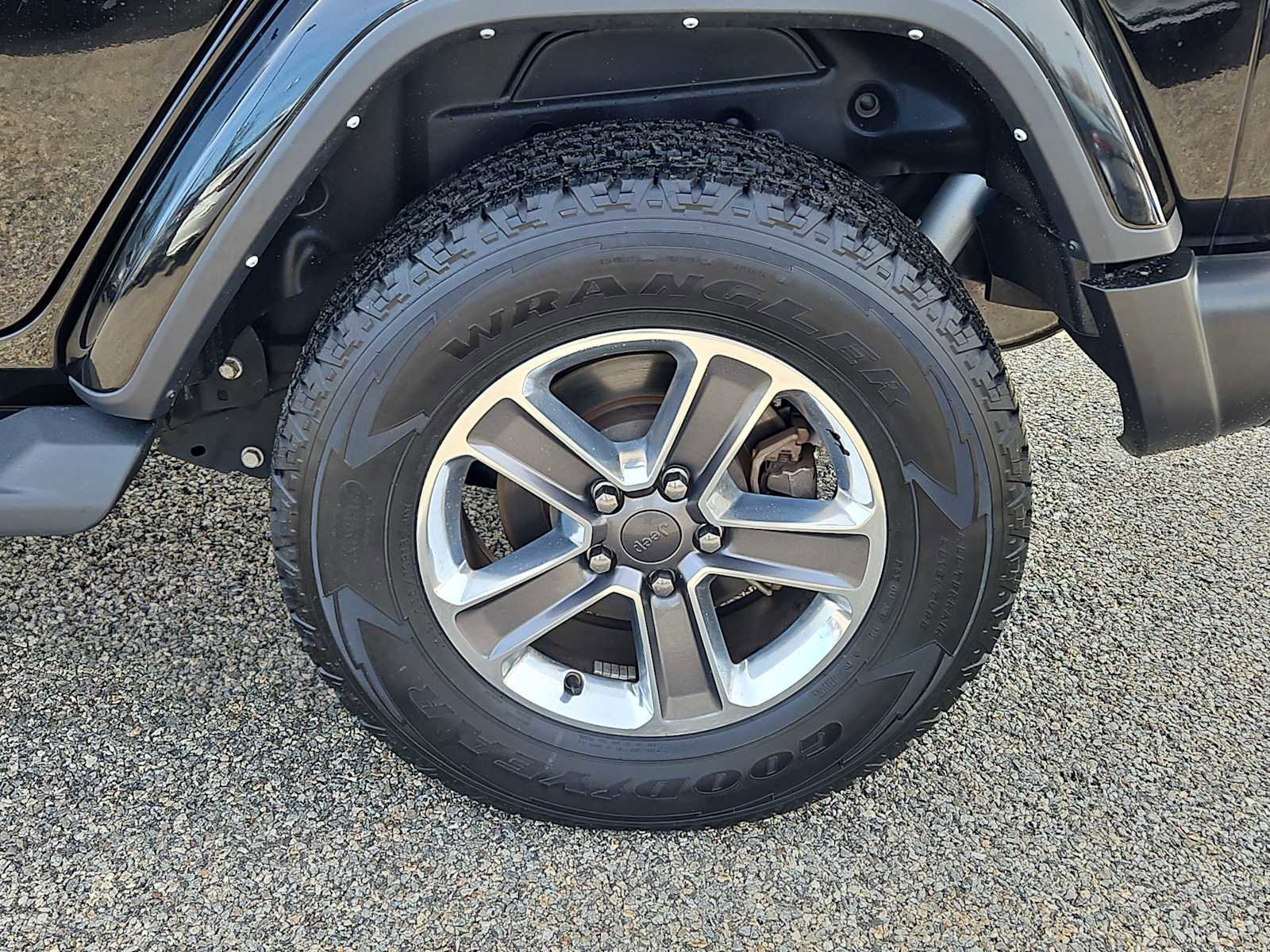 Used 2022 Jeep Wrangler Unlimited Sahara w/ LED Lighting Group image 8