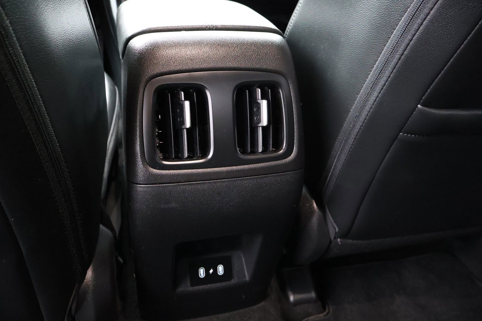 Used 2025 Hyundai Santa Cruz SEL FWD image 14