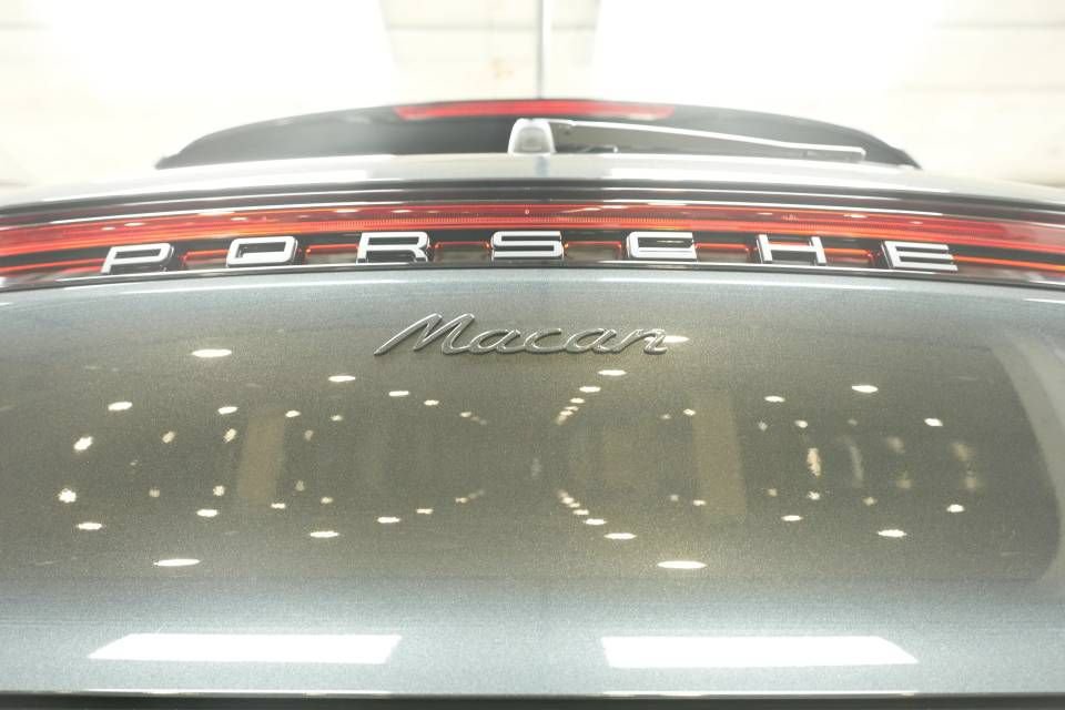 New 2026 Porsche Macan AWD/4WD image 38