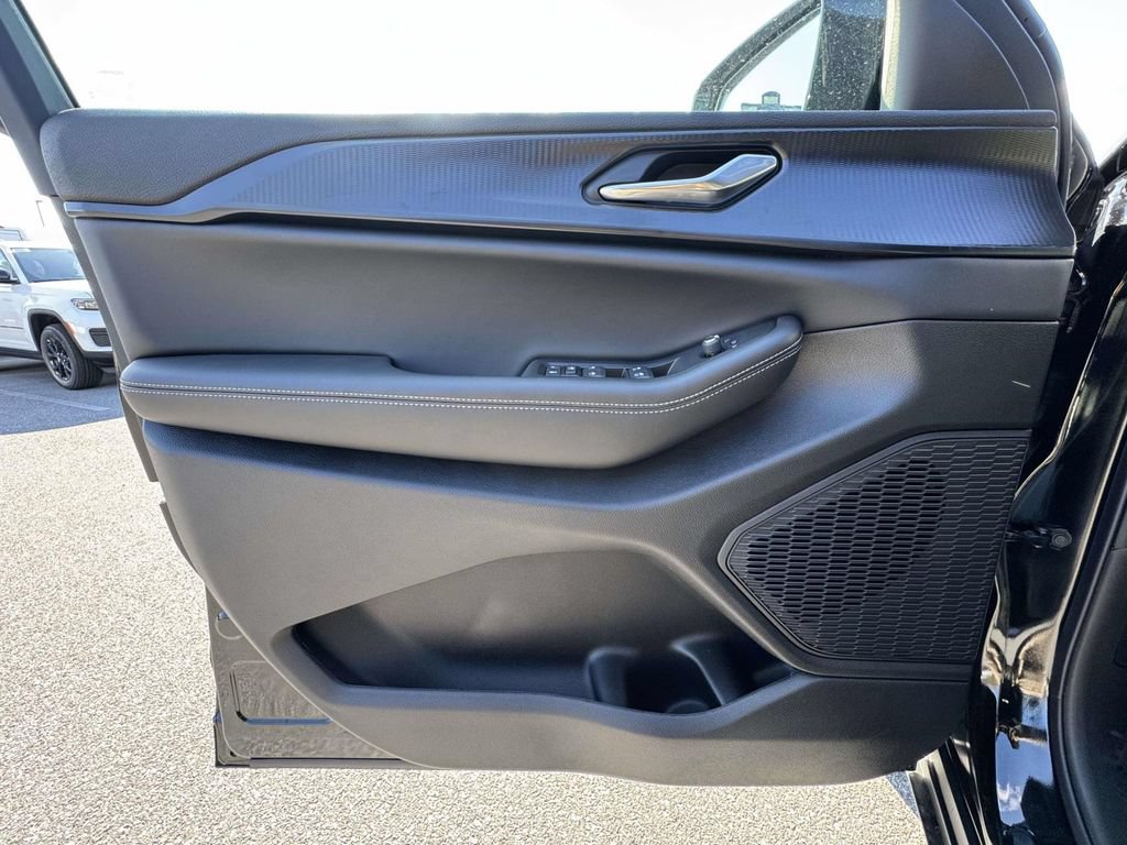 New 2025 Jeep Grand Cherokee 4WD image 27