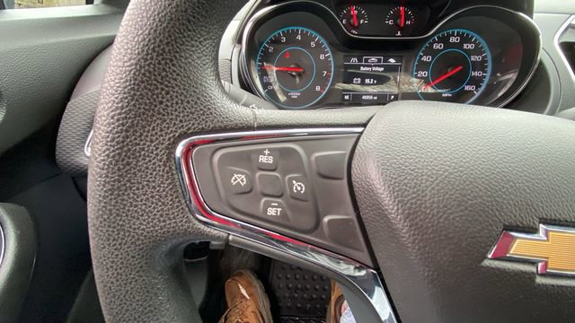 Used 2017 Chevrolet Cruze LT image 24