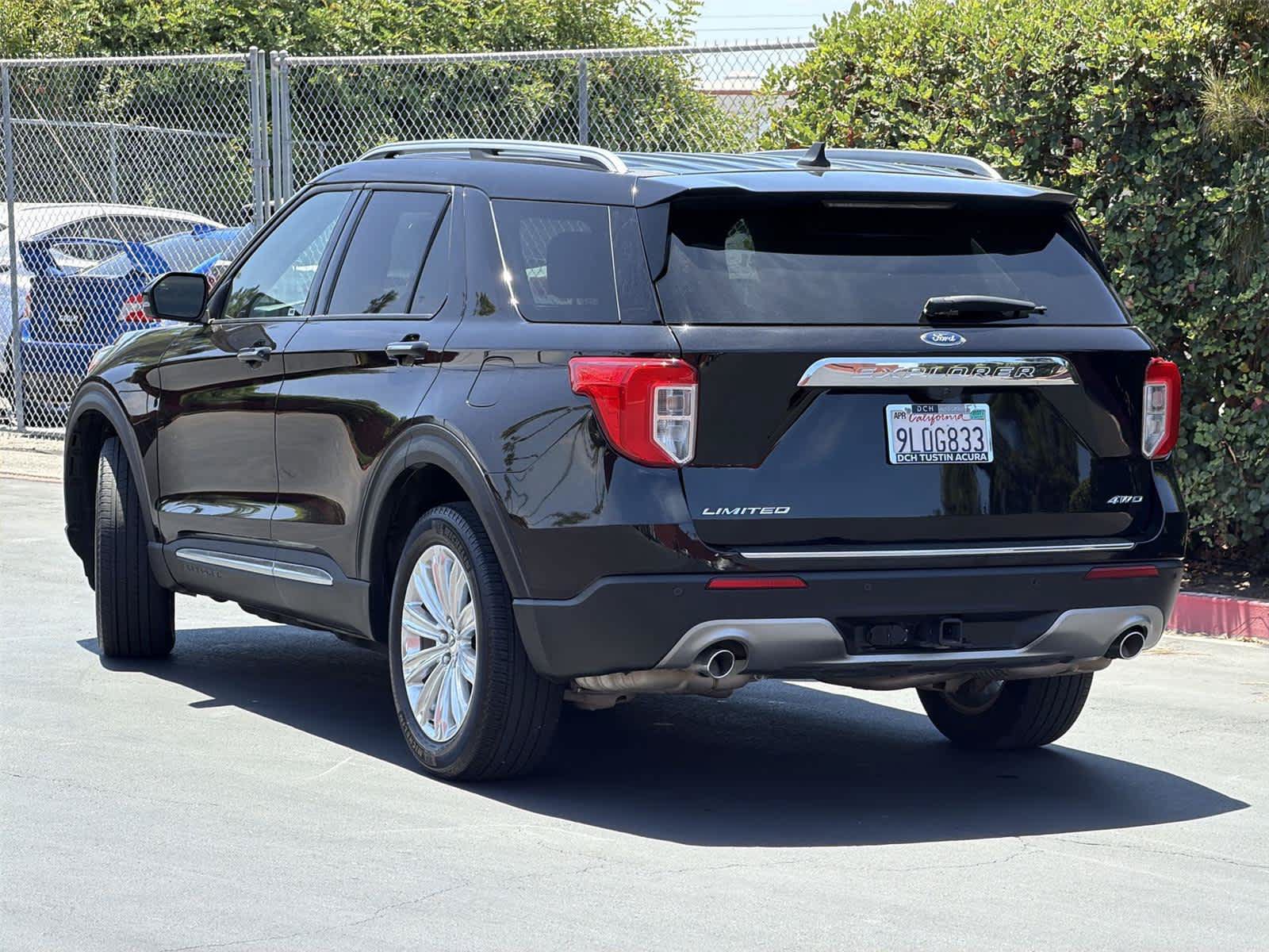 Used 2023 Ford Explorer Limited w/ Limited Technology Package AWD/4WD image 5