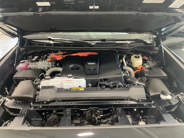 Used 2026 Toyota Sequoia Platinum AWD/4WD image 25