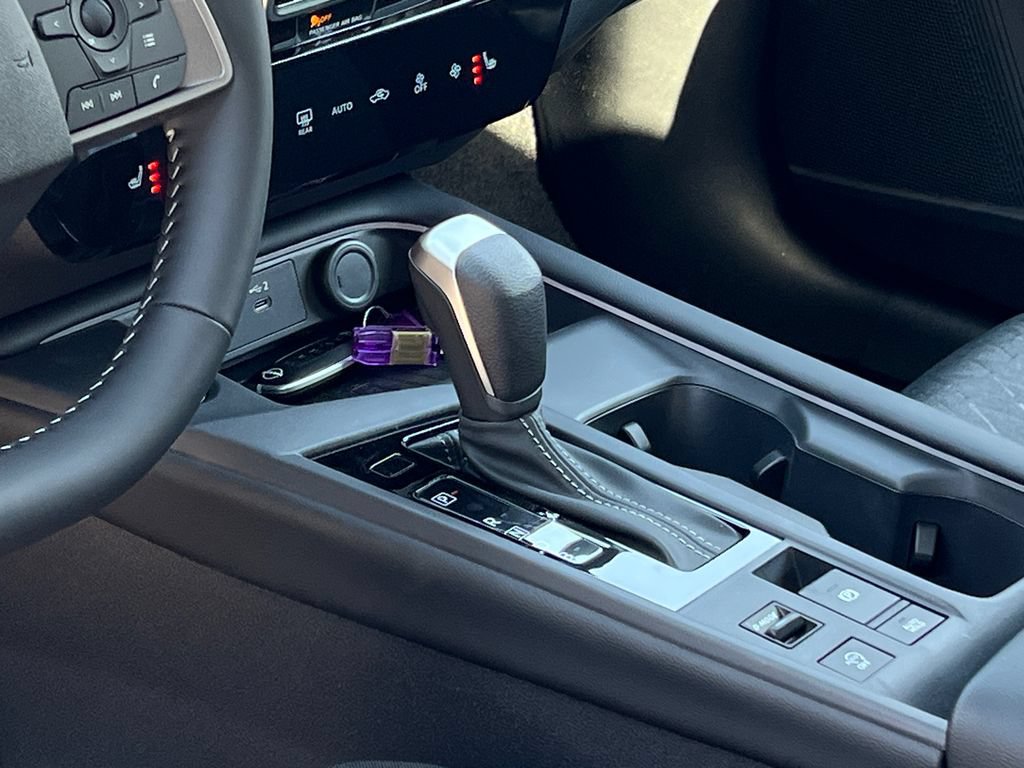 New 2026 Nissan Sentra SV w/ SV Convenience Package FWD image 15