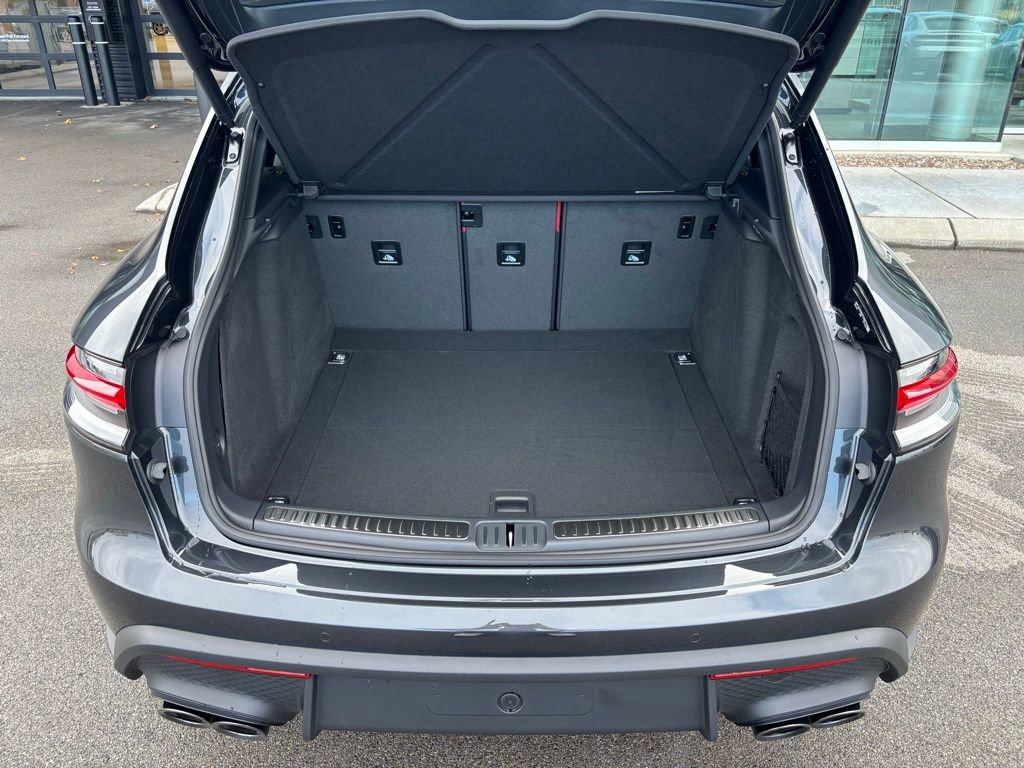 New 2026 Porsche Macan image 9