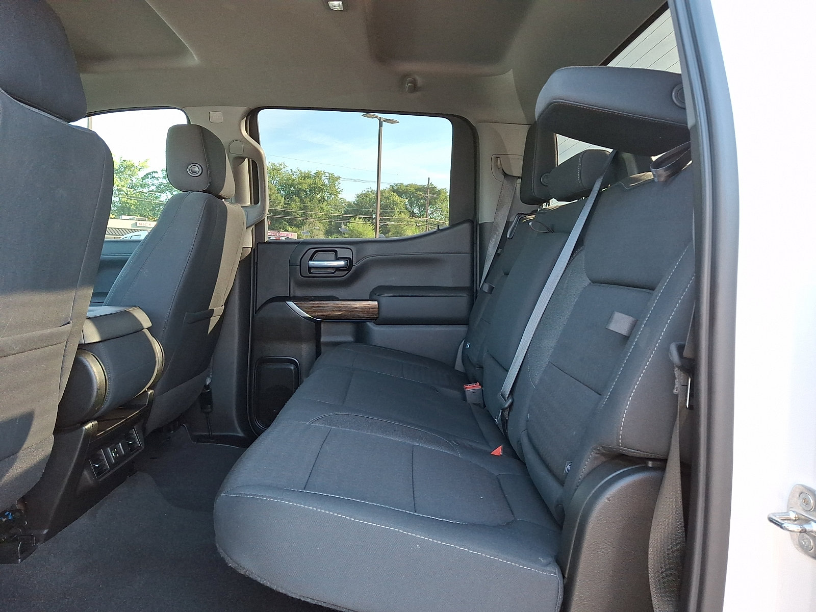 Used 2021 GMC Sierra 1500 Elevation w/ X31 Off-Road Package AWD/4WD image 10