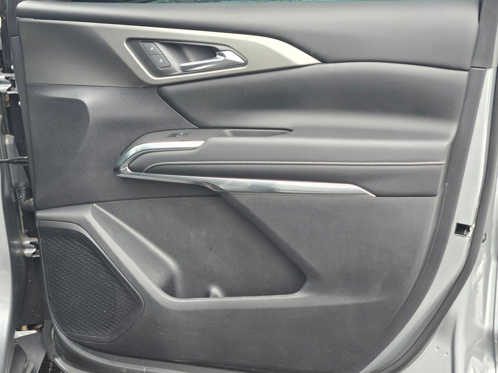 Certified 2024 Chevrolet Traverse LT w/ LPO, Floor Liner Package image 5
