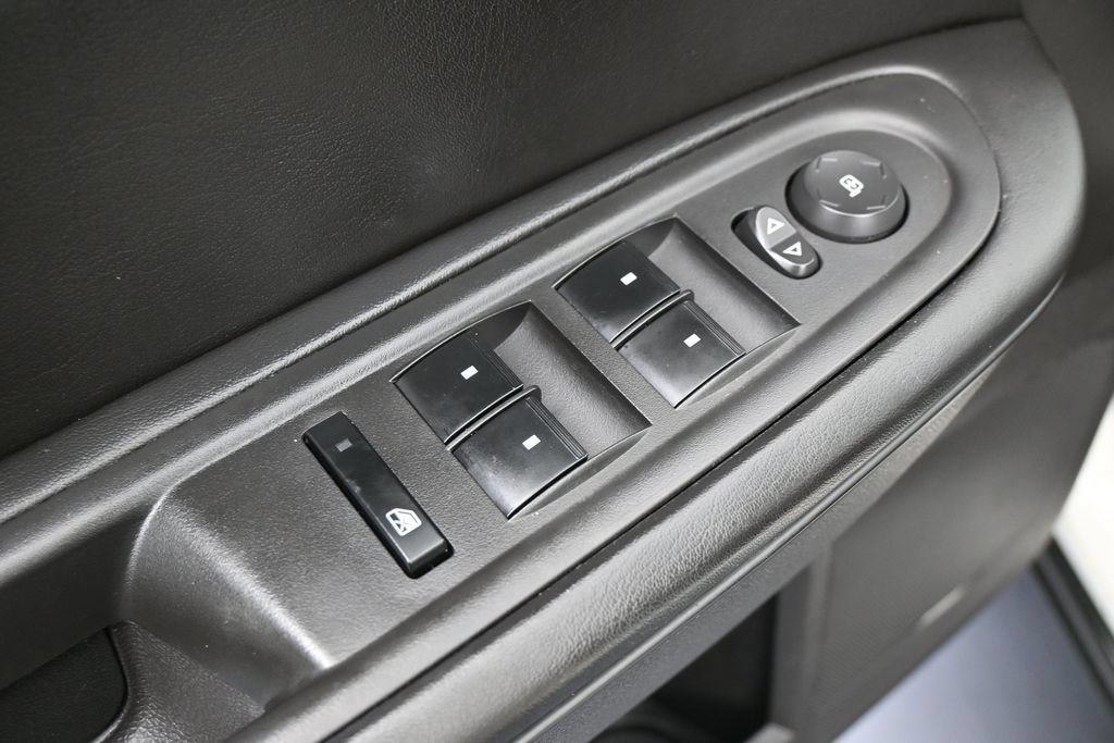 Used 2013 Chevrolet Traverse LT FWD image 14