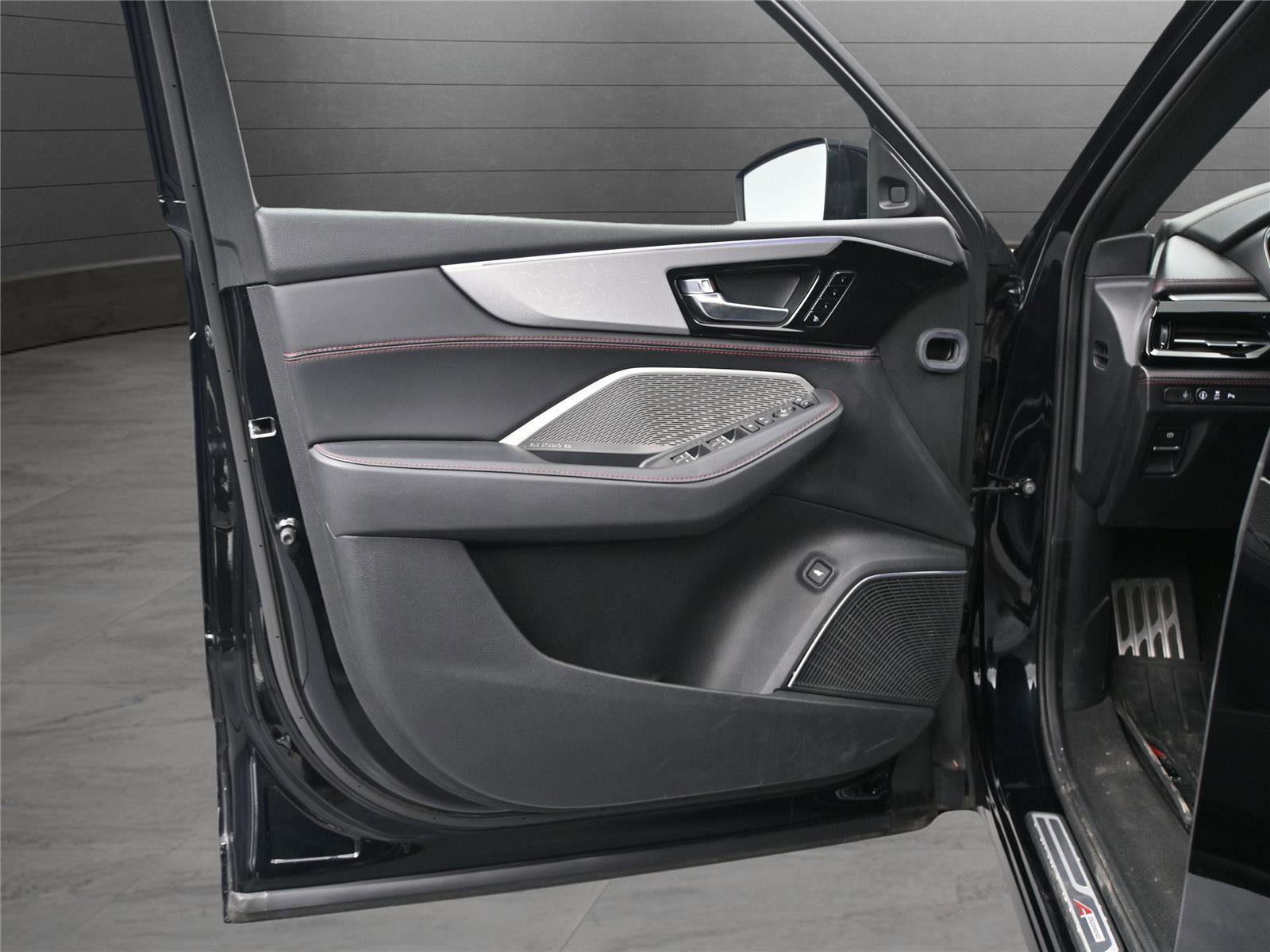 Certified 2023 Acura MDX A-Spec image 6