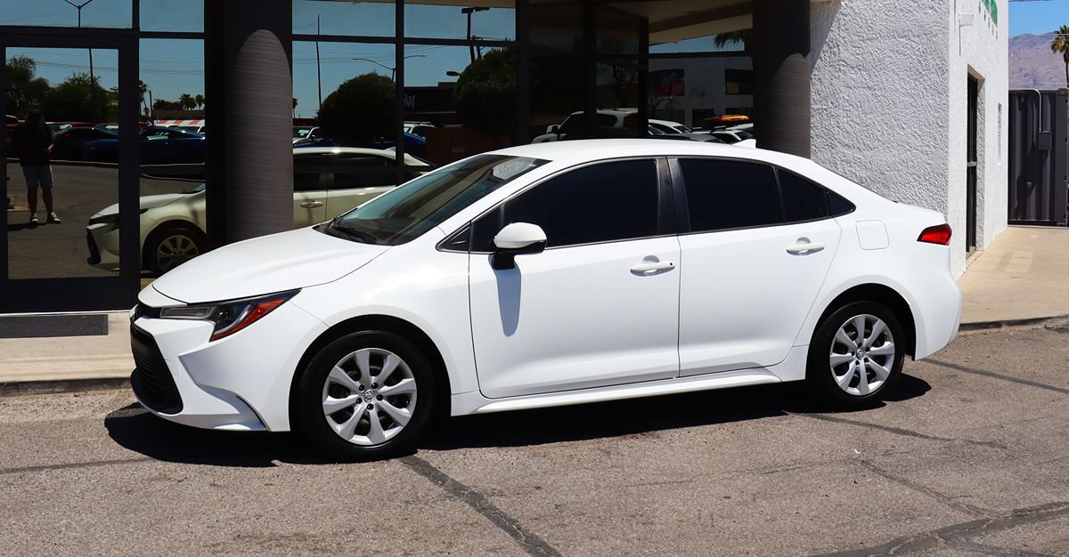 Used 2023 Toyota Corolla LE w/ Carpet Mat Package (TMS) FWD image 7