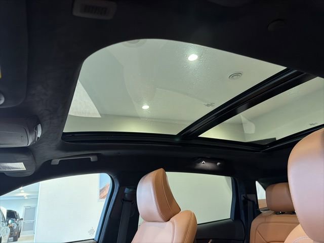 Used 2022 Lincoln Nautilus Black Label w/ Class II Trailer Tow Package image 15